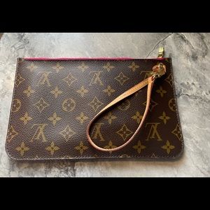 Louis Vuitton neverfull wristlet!